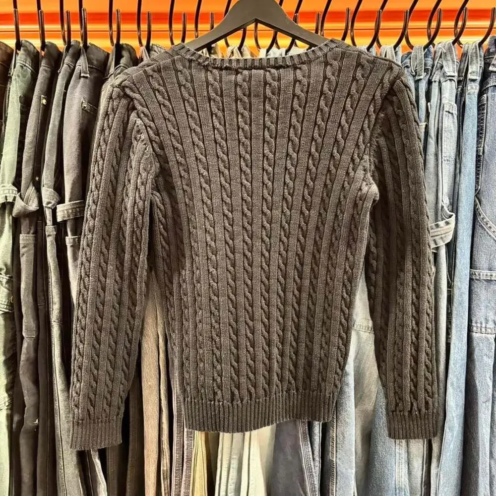 vintage black lauren ralph lauren woman’s v-neck cable knit sweater
woman’s si - Picture 4 of 8